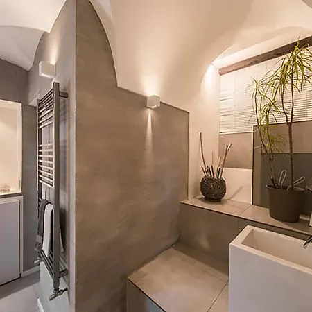 Over The Tiber Loft