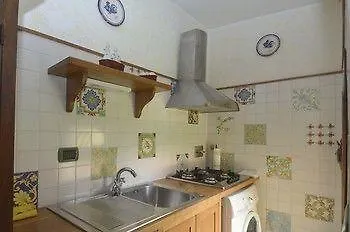 House & The - Vatican Apartment