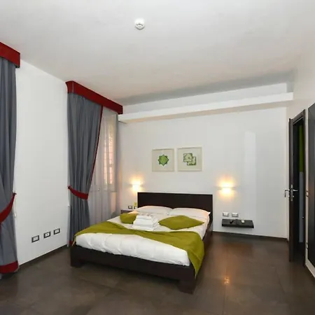 Hotel Residenza Anastasia Colosseo 3*