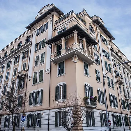 Apartment Rogano House *