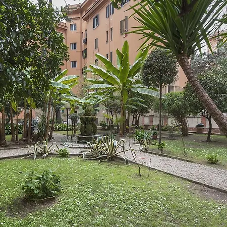 Vatican White Domus Apartment