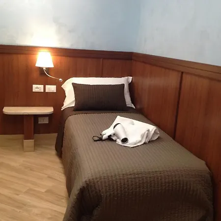 Residenza Matteucci 2* Řím