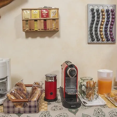 Lele Bed & Breakfast *