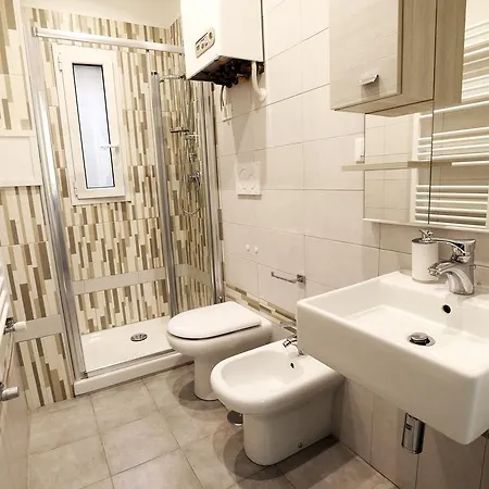Laterano White - Colosseo Apartment *