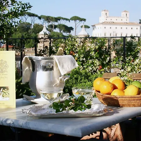 Mozart Hotel 4*