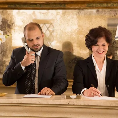 Mozart Hotel 4*