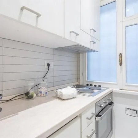 Longhi Holidays House Apartment Rome