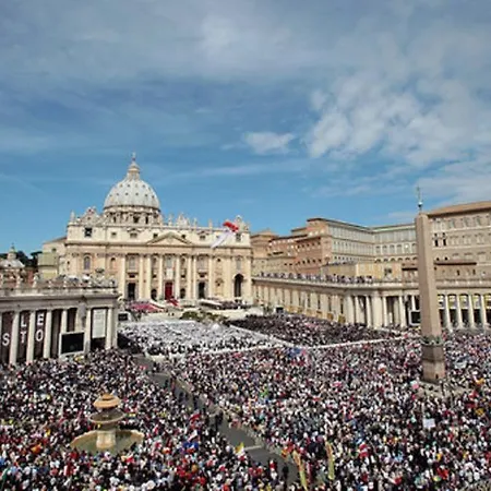 Vatican's Roof 2* Rom