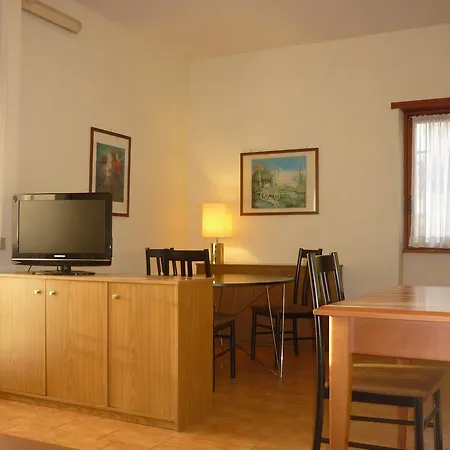 Eur Nir Aparthotel