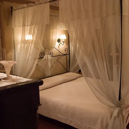 Bed & Breakfast Les Suites 3*