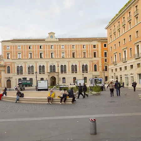 Bed & Breakfast Trevi Luxury Suites Rome