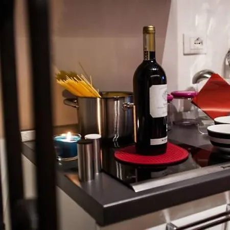 Chroma Italy - Chroma Trastevere Apartment *