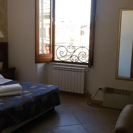 Mrs Julie Bed & Breakfast 2*