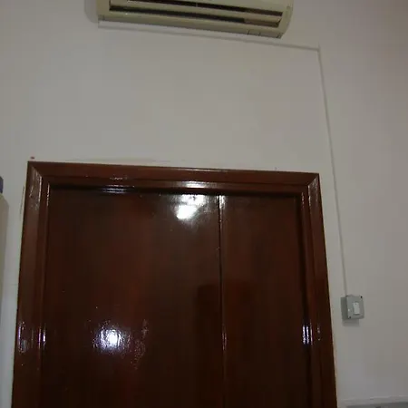 Qindajie House