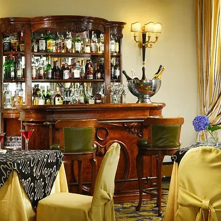 Hotel Savoy Rom