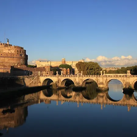 Vatican Domus 2*
