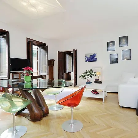Apartment Condotti Charme - My Extra