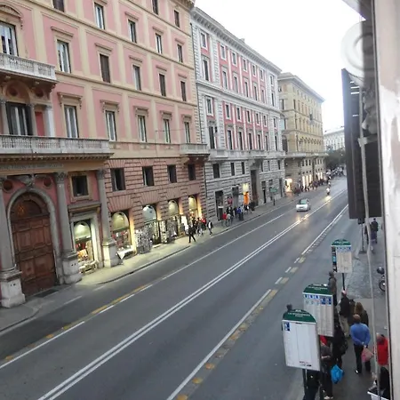 Minihotel Azzurra Pensión 3*