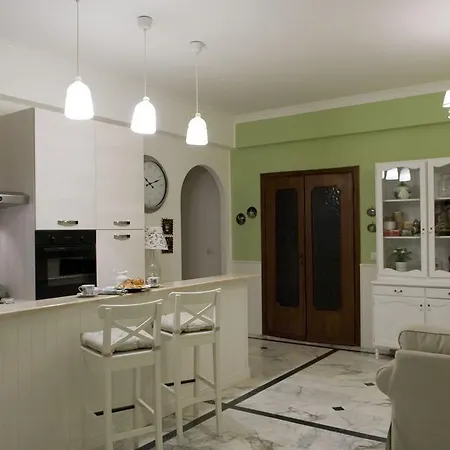 Nocleg ze śniadaniem Floreo *