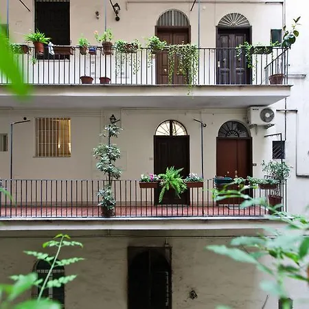 Gianicolo House
