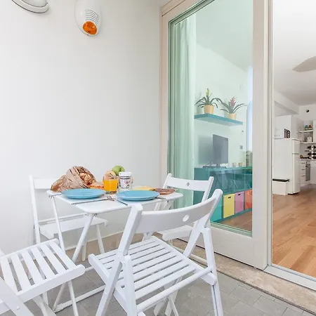 Boutique Domus River Terrace Apartment