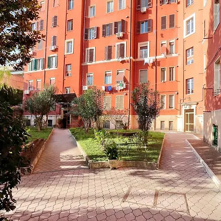 Apartment Authentic Family Rome