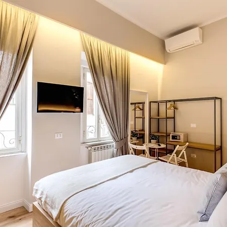 The Spanish Campo De' Fiori 3*