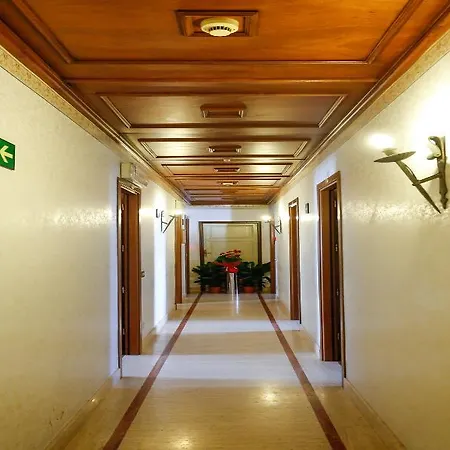 Tempio Di Pallade Hotel Rome