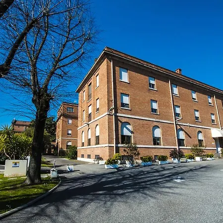 Casa La Salle - Vaticano 3*