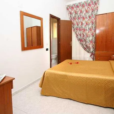 Hotell Chapter 4*