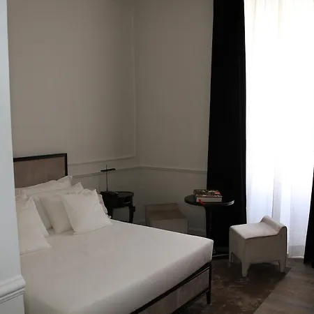 Gens Luxury 3* Rome