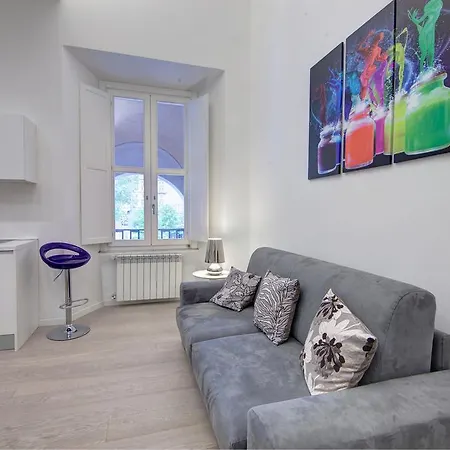 Piazza Vittorio Emanuele II Halldis Apartment * רומא