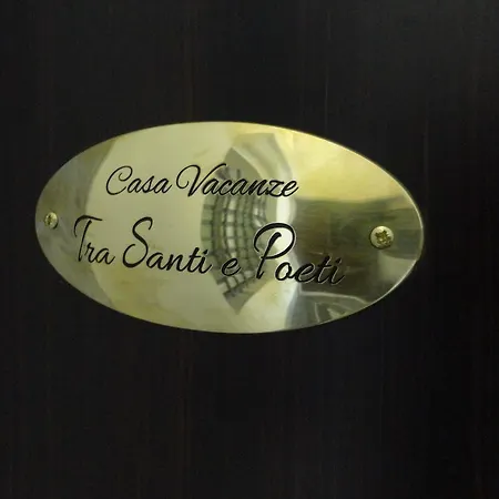 Apartment Tra Santi E Poeti Rome