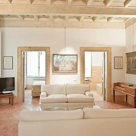 Banchi Nuovi Terrace Apartment