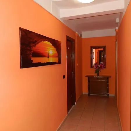 Hotel Roxena House Rome
