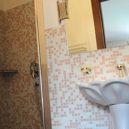 Bed and breakfast Little Rhome 2*