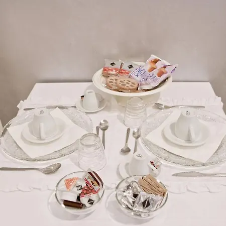 Foscari House Bed & Breakfast Rome