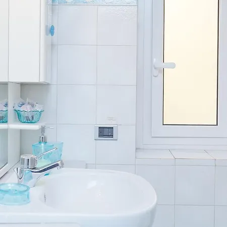 Monti Apartment *