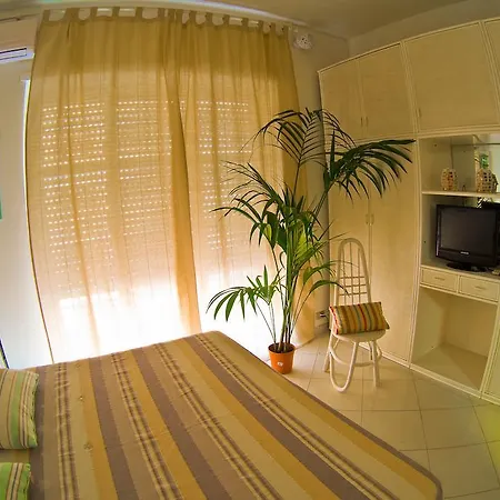 Bed & Breakfast Living San Pietro *