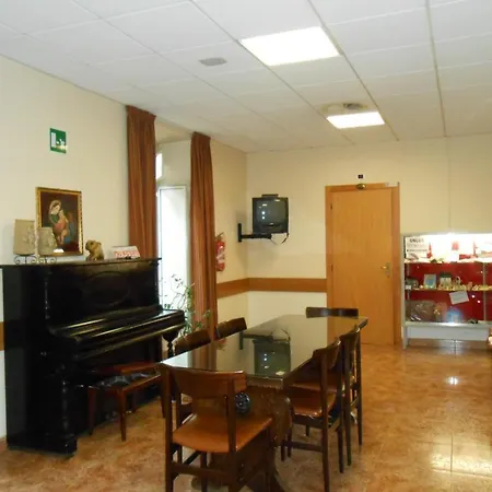 Maria Rosa Molas - Casa Per Ferie Affittacamere Roma