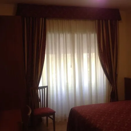 Affittacamere Guglielmo Marconi House *