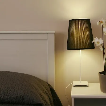 Roman Suite Rom