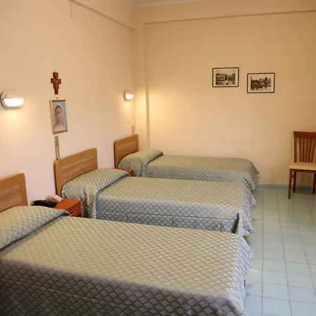 Szálloda Casa Piccole Ancelle Di Cristo Re Róma