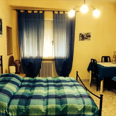 Polvere Di Stelle Rome