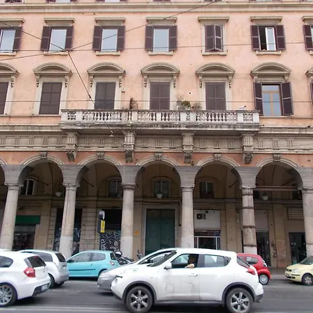 Oda ve Kahvaltı Beautiful Roma