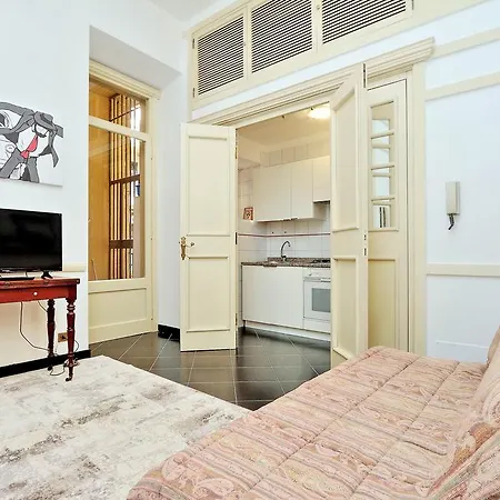 Apartment Pompeo Rome