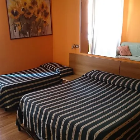 Hotel Urbis 2*