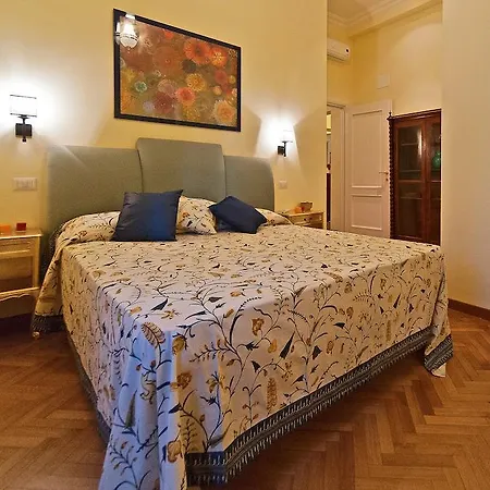 Gloria'S House In Rome