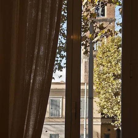 Gloria'S House In Rome