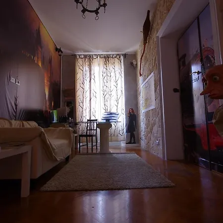 Guest house Movie